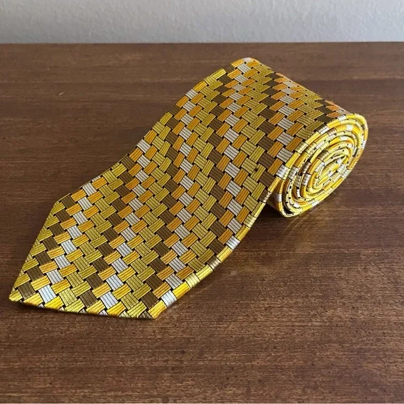 Gold Paul Fredrick Basket Weave - Picture 2 of 5